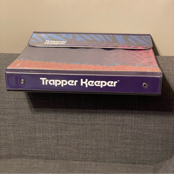 Vintage 90s Style Trapper Keeper Binder With Folder EUC Leopard / Cheetah Print - Picture 2 of 8